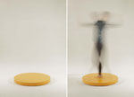 The piece is rotatable with a bearing. A dancer have rotated on this sculpture on March 19th 2016.