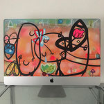 An apple to sadness | 2020 | Monitor, acrylic paint, oil paint, oil pastel | 39 × 64,5 cm