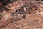 Straße zu einer Bergwerkssiedlung im Reserva Nacional Las Vicunas, Chile