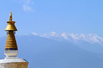 Bumthang mit Himalaya-Kette