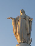 Virgin Mary statue in Santiago de Chile