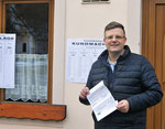 Matthias Laurenz Gräff vor der Stimmabgabe beim Wahllokal Zitternberg (Foto Georgia Kazantzidu)