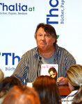 Joesi Prokopetz präsentiert bei Thalia sein neues Buch mit dem Titel "So weit. So komisch"