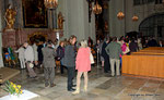 Kunstausstellung in der Korneuburger Augustinerkirche - viele Besucher bei der Eröffnung