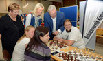 Edi Finger jun. am Stand des Schachvereins Korneuburg am 2. Korneuburger Sport- u. Gesundheitstag (mit Vbgm. Helene Fuchs Moser, GR Sabine Fuchs-Tröger, Edi Finger jun. und Roman Pertl)