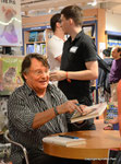 Joesi Prokopetz präsentiert bei Thalia sein neues Buch mit dem Titel "So weit. So komisch"