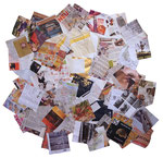 《Insel Grenzen12-1》2012年／チラシ、新聞、雑誌、紙 、真鍮箔、木工用ボンド、キャンバス／110.0×114.0cm　　《Insel Grenzen12-1》2012／Flyer, Newspaper, Magazine, Paper, Imitation Gold, Wood Glue, Canvas／110.0×114.0cm