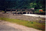 un barrage sur la Bhoté-Kosi 