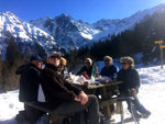 Sortie raquettes au chalet du Bout, montée par piste facile, 2 h, table extérieure pour casse croute et descente plus technique par Cret Motin