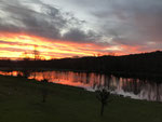 coucher du soleil sur le lac