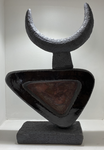 Dominique Pouchain-Grès-TOTEM TRIANGLE-H:44cm, L:30cm, l:11cm-Galerie d'art Biot-Côte d'Azur- Monaco-Cannes-Valbonne-St Paul de Vence-Antibes