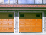 Portes de garage sectionnelles immitation bois