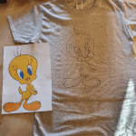 T-Shirt canarino Titti  dipinta a mano - 19,90 € + spese di spedizione di 8,90 € 