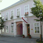 Vinothek in der alten Schule 2005