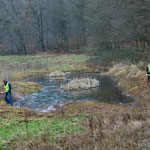 Zwei Drittel des Gewässers sind zu umzäunen