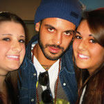 Entics tra due fans scatenate: Elena e Giulia