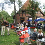 Musik im Café-Garten mit Schoolhouse Seven