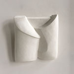 Wandobjekt - 04/16 - Gips - 26 (h) x 25 (b) x 7 (t) cm