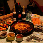 Noël Bulgare; au milieu de la table, la traditionnelle Banitza!