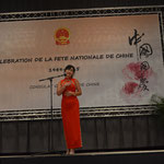 Madame, Mei Hong (Soprano )