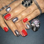 Bild - Feel Good Nails - Strasssteine