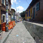 Wir schlendern durch die älteste Gasse von Bogota...