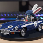 E-type 》変り映えない職場環境。平穏の代償である無刺激。華麗な映画スター達を虜にしたロングノーズ・プロポーション、レースで最速スピード誇った英国名門スポーツカー。 いっそ、早退して映画観に走りに行っちゃおうかな...?