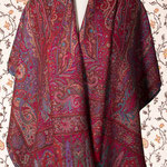 Châle "kani" du Cachemire, en laine rouge fuchsia, de 105 cm sur 210 cm.
