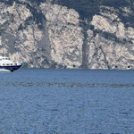 Gardasee mit Fähre (Foto: Rainer Antesberger)
