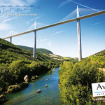 vue du Viaduc de Millau au-dessus du Tarn