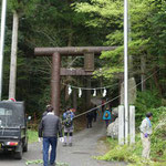 軍刀利神社の鳥居