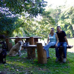 Nadja und Silvan mit ihren Hunden