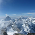 Cloudy but still nice: With Obergabelhorn and Wellenkuppe from the day before.