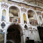 prächtige Fresken und Stuckelemente der Gebrüder Asam