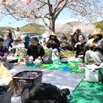 ステージ発表終了後、みんなでお弁当～！