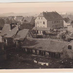 Blick von der Mühle in Richtung Mühlenstraße (nach dem Bau des neuen Hauses)