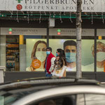 MASKS EVERYWHERE - Zurich, Albisriederplatz