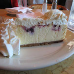 Mein Cheesecake: Blueberries and White Chocolate Cheescake