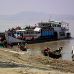 Flusshafen am Irrawaddy