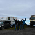 Foto mit Petra, Stephan und Felix (Unimog). Die Begegnung mit Petra und Stephan war kurz, aber super sympathisch und unterhaltsam.