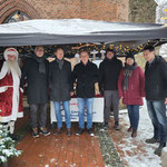 Besuch vom Weihnachtsmann und Mitgliedern des HGV