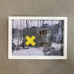 "Der Widerstand formiert sich" | Blei, Nägel, Foto, Isolierband im Objektrahmen | 32 x 32 x 3 cm