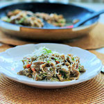 Maronen Ragout mit Buchweizen Pasta.