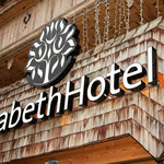 Edle Leuchtschrift Elisabeth Hotel 5* in Mayrhofen