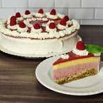 Erdbeer-Mangomousse-Torte im Gasthaus Götz