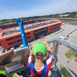Rahmenprogramm vorm Stadion.... Hoch oben!