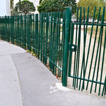 barrière verte en fer