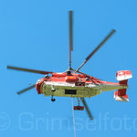 Kamov KA 32 A12 beim Lastentransport an der Handegg