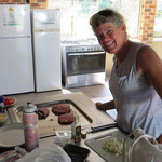 Michelle aus den USA bereist Australien alleine. Ihre Hamburger sind einfach eine Wucht!