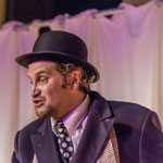 Dans "Knock" de Jules Romain.Théâtre Cie Nihilo Nihil Juillet 2012